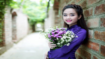 _Gái tuyên quang