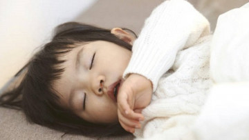 Há miệng khi ngủ ở trẻ điều này có thể tiềm ẩn một số vấn đề sức khỏe nghiêm trọng.Nguồn ảnh: Internet