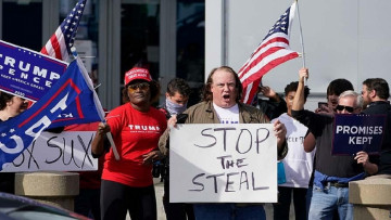 Khi bạn đi ăn cướp, bạn sẽ có ngay cái bạn muốn, tuy nhiên sẽ không bền, và kết cục thường rất bi thảm