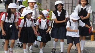 Một cách thông minh để đứa trẻ không chịu đi học nói: “Con muốn đi học”