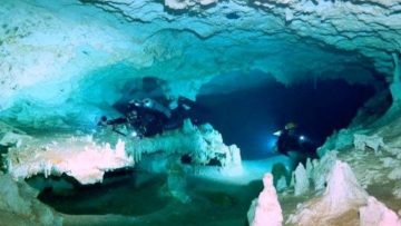 “Hang động dưới nước” dài nhất thế giới của Mexico. (Ảnh: facebook @ Sac Actun-Sinkhole  Cenote)