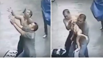 Em bé may mắn được người đàn ông hứng trọn sau khi rơi từ tầng hai xuống