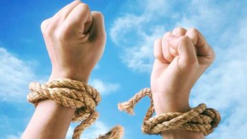 cambunnemnguoikhacchinhminhbantay