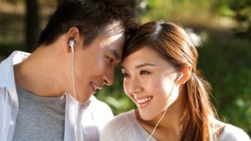 Bảy điều mà các cặp đôi hạnh phúc đã làm mỗi ngày