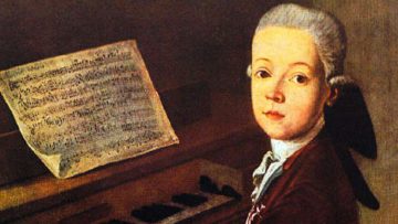 Tại sao người ta lại gọi Mozart làThần đồng?
