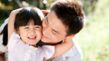 Vì sao những ông bố có con gái thường dễ thành công và sống lâu hơn