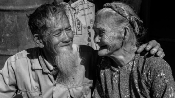 Cha mẹ chịu nhiều cay đắng trong cuộc đời nhưng họ nói rằng rất hạnh phúc- VDH