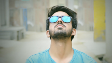 ĐÀN ÔNG CUỐN HÚT