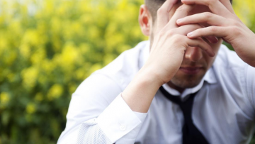 Những biểu hiện của đàn ông bất tài. Nguồn ảnh: spiderum