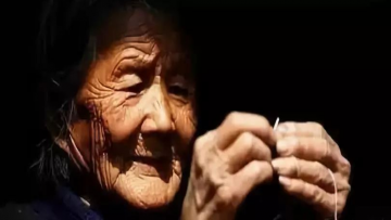 Mẹ già rồi, xin đừng nói những điều này