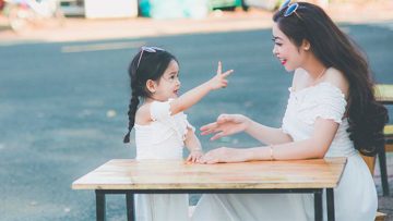 Dạy con đáng suy ngẫm của 1 bà mẹ: Trước khi thay đổi con, hãy tự thay đổi mình