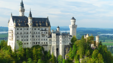 Đi tìm phiên bản đời thực của Nàng Bạch Tuyết và bảy Chú lùn