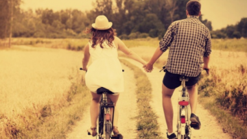 Ở bên người hiểu mình, cuộc đời trở nên thật đáng sống